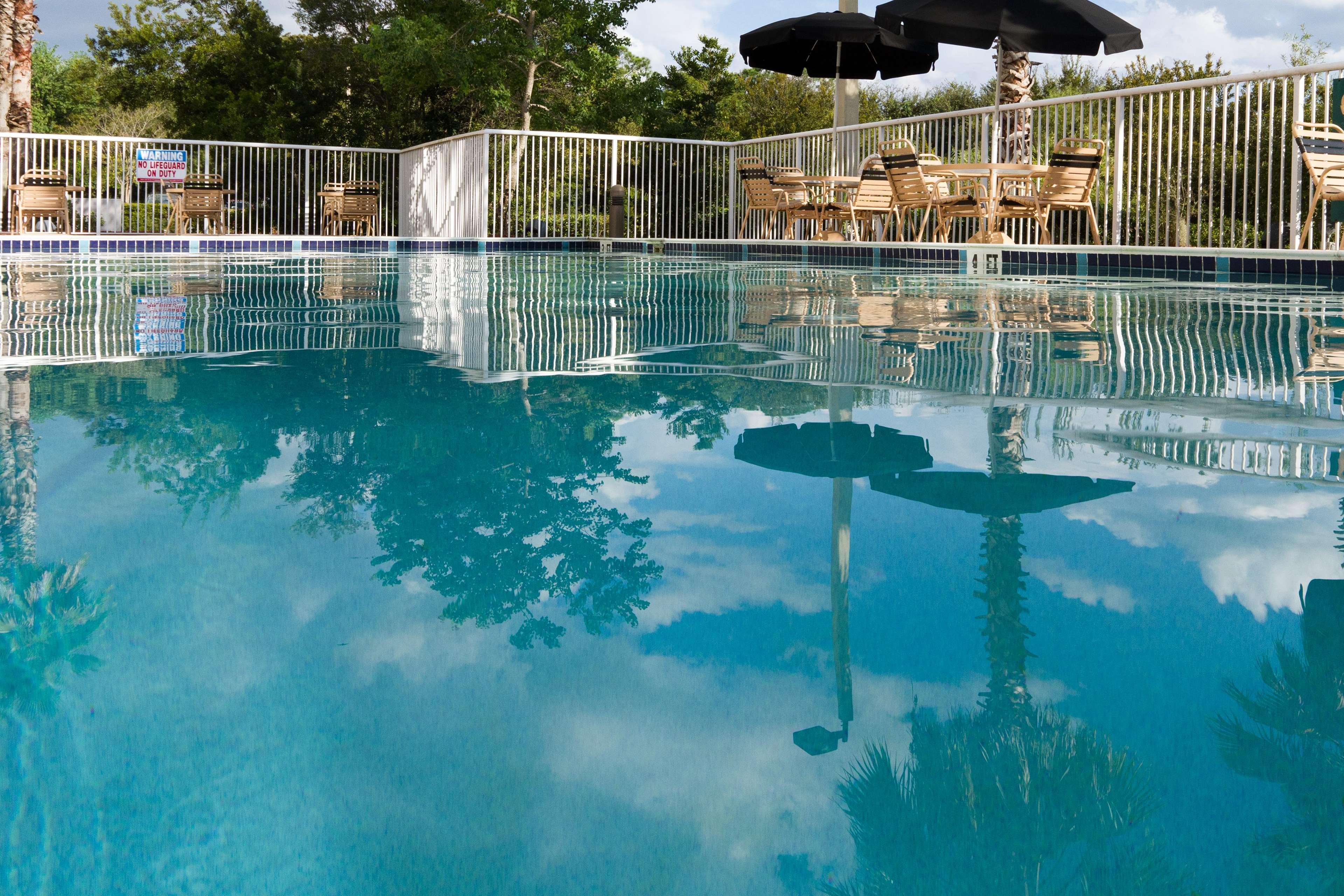 Hilton Garden Inn Jacksonville Airport Exterior foto